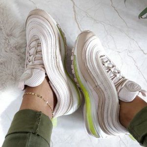 🔥𝐒𝐎𝐋𝐃 𝐎𝐔𝐓🔥